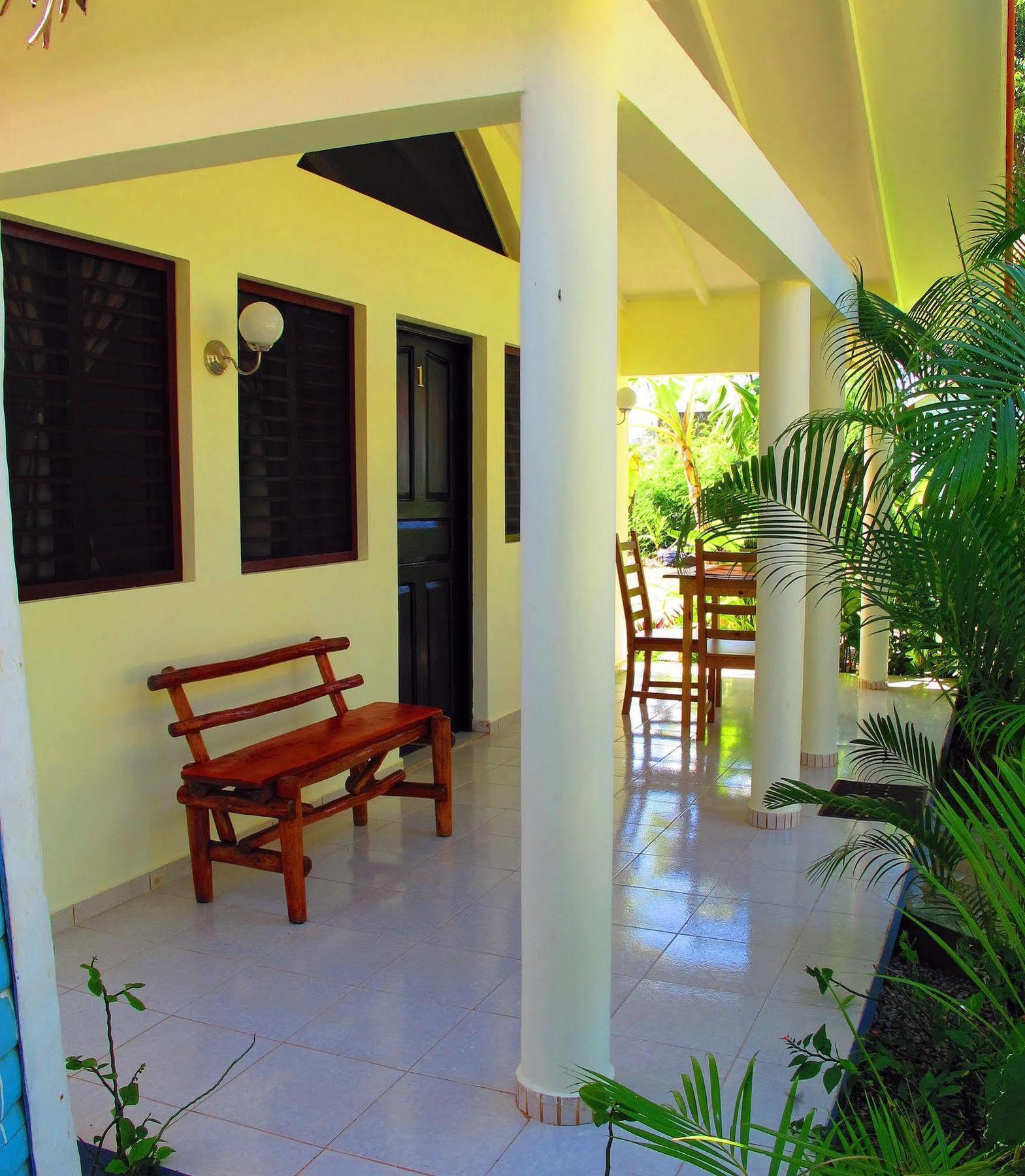 Bungalows Of Las Galeras Bagian luar foto