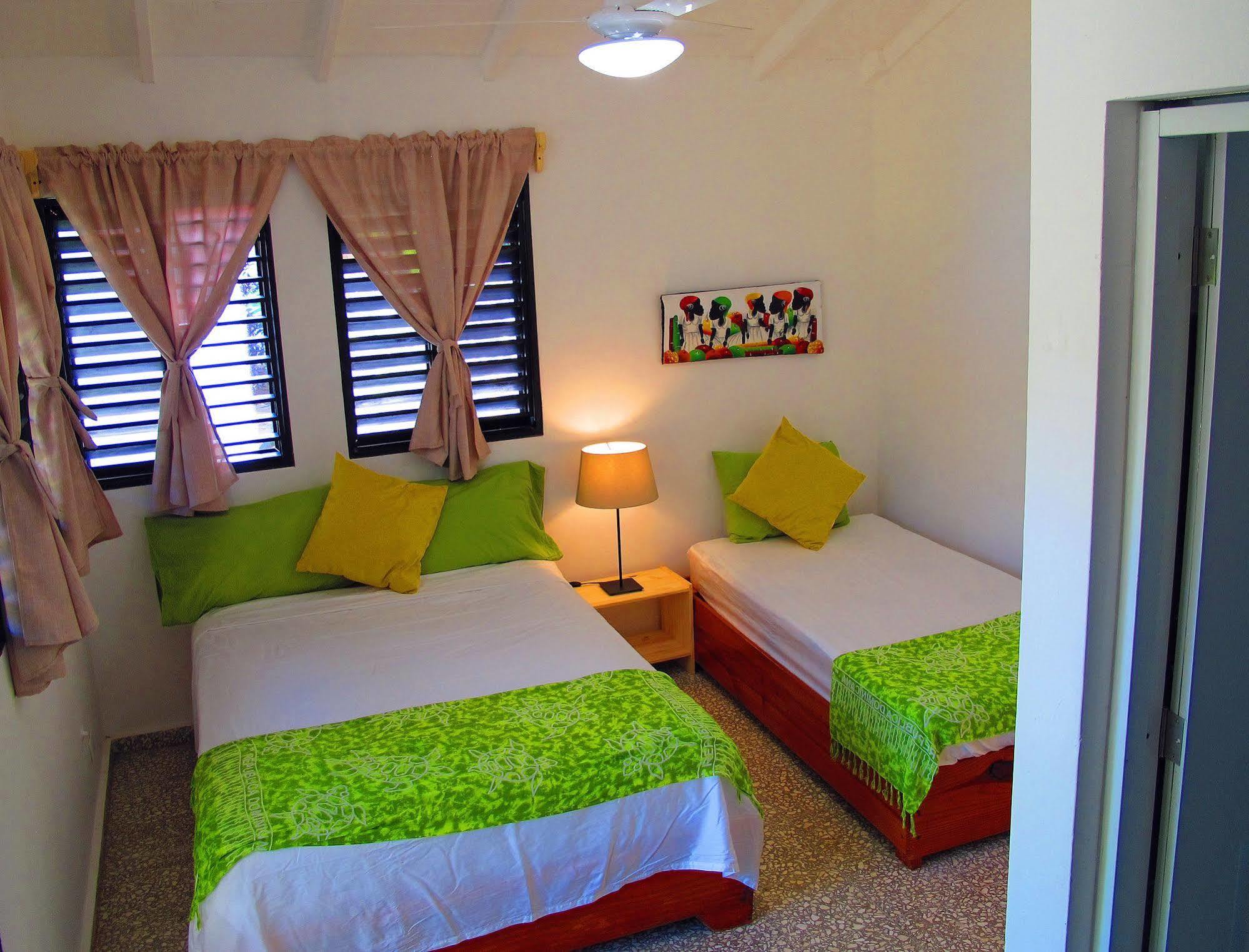 Bungalows Of Las Galeras Bagian luar foto