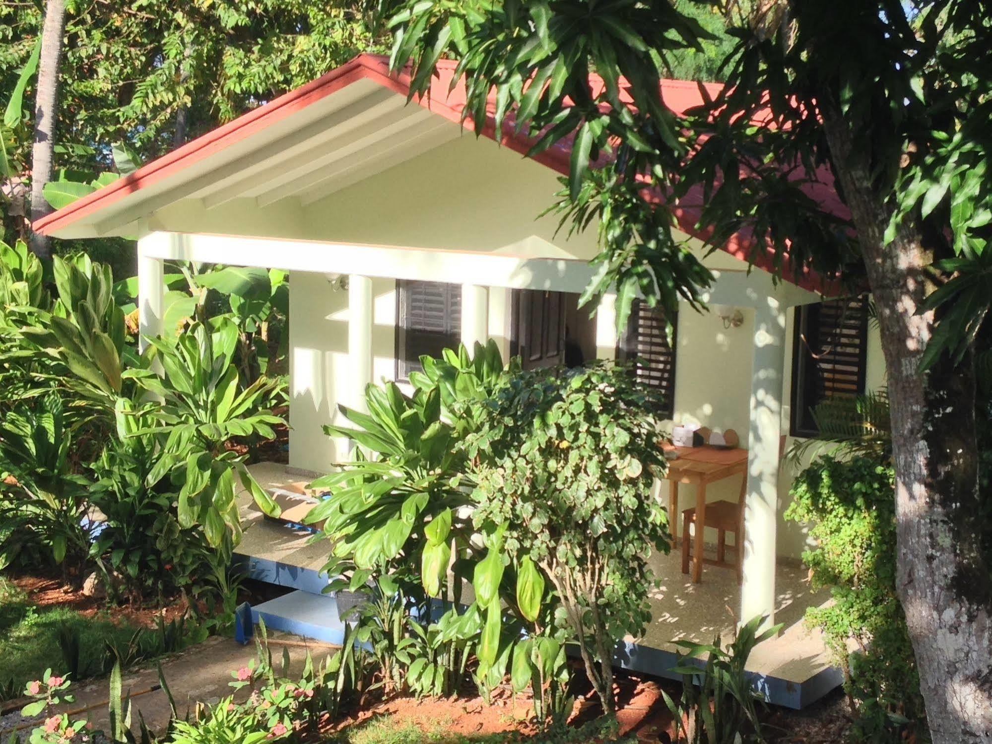 Bungalows Of Las Galeras Bagian luar foto